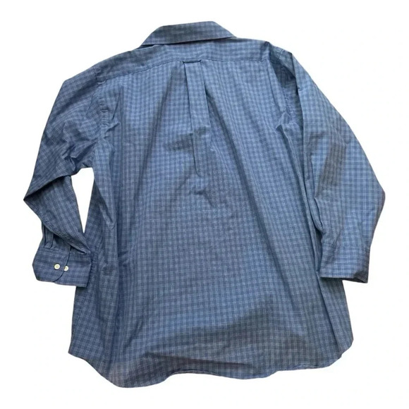 IZOD Men’s Plaid Shirt - Picture 2 of 4